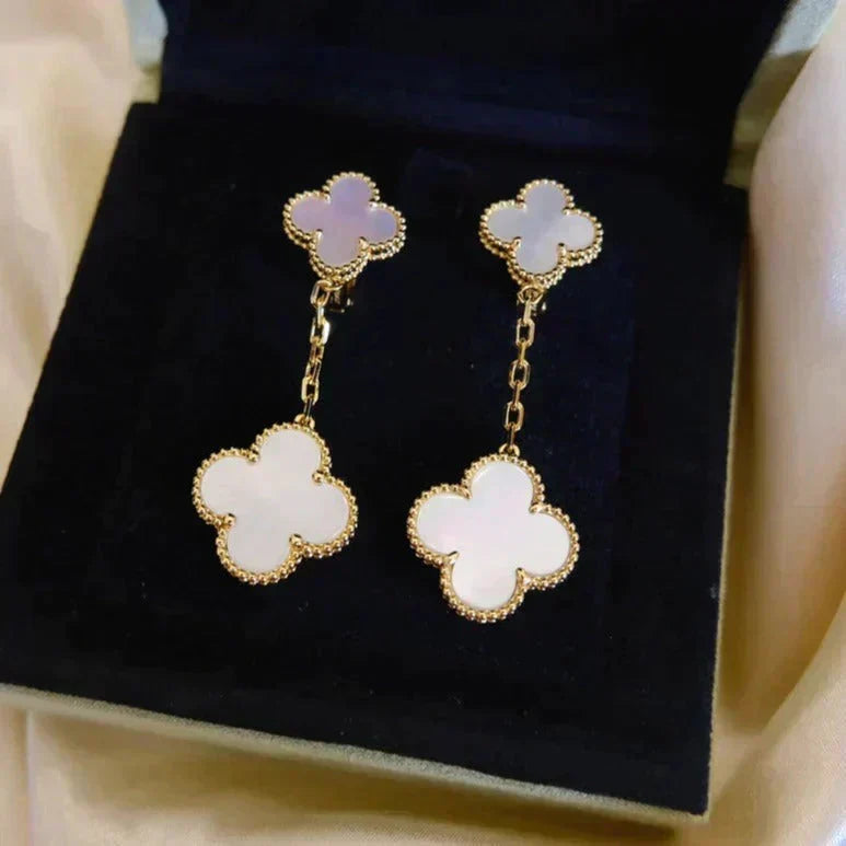 [Stellar Jewelry]CLOVER 2 MOTIF WHITE MOP EARRINGS