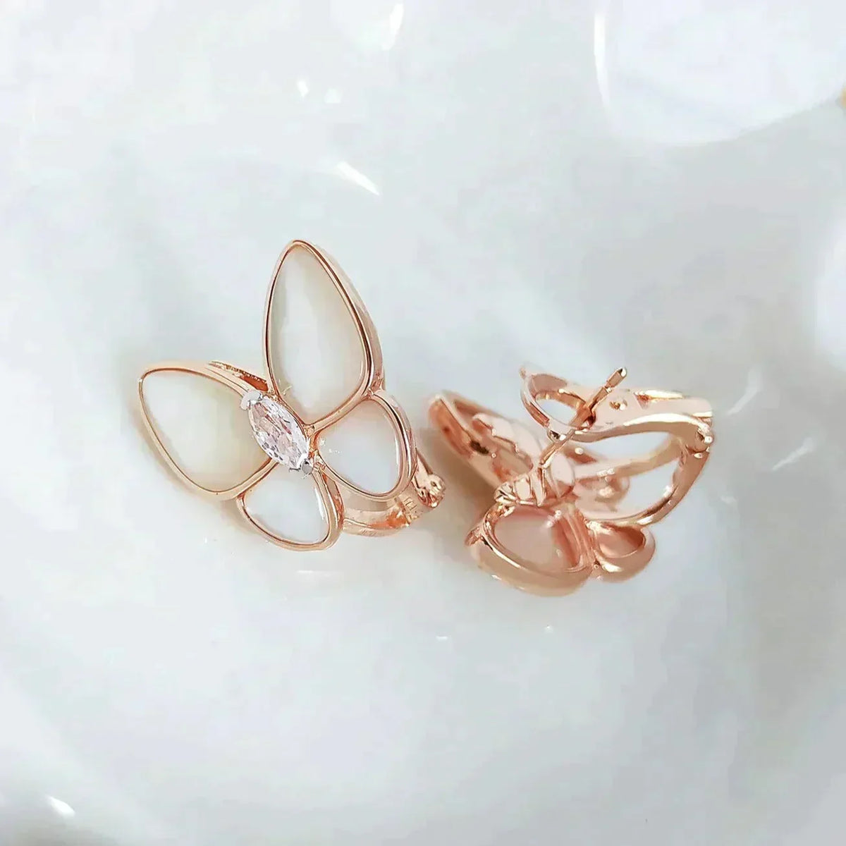 [Stellar Jewelry]BUTTERFLY MOP DIAMOND EARRINGS