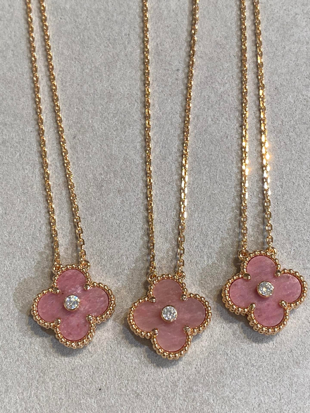 [Stellar Jewelry]CLOVER 15MM DIAMOND RHODONITE NECKLACE