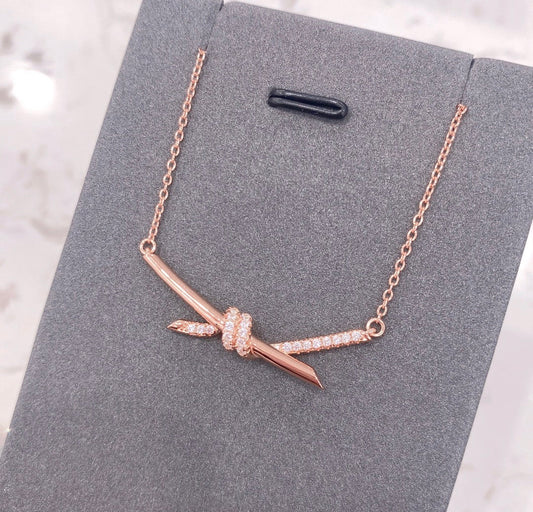 [Stellar jewels]KNOT NECKLACE DIAMONDS