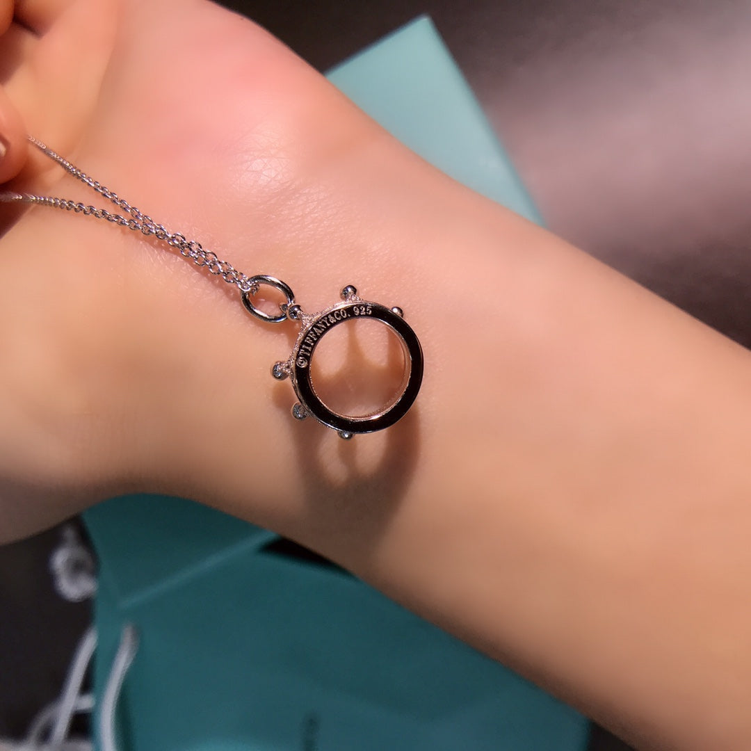 [Stellar jewels]CROWN PEDANT NECKLACE