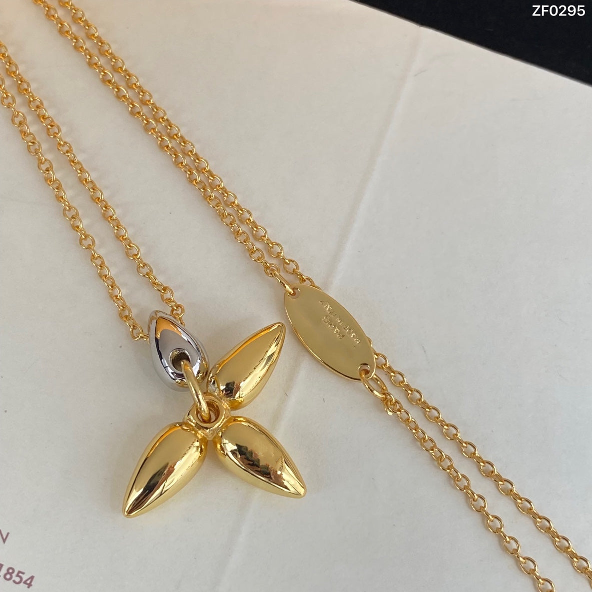 [Stellar Jewelry]LOUISETTE PEDANT GOLD NECKLACE