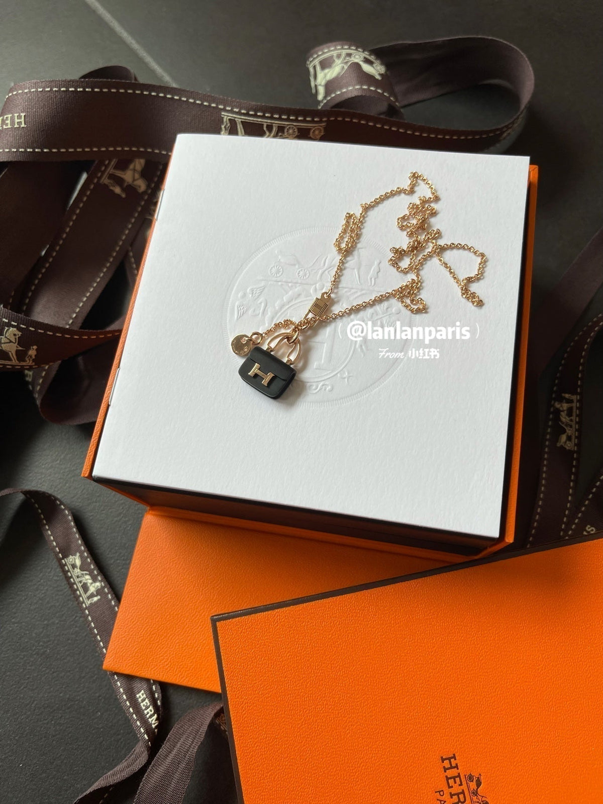 [Stellar Jewelry]CONSTANCE BLACK PEDANT PINK GOLD NECKLACE