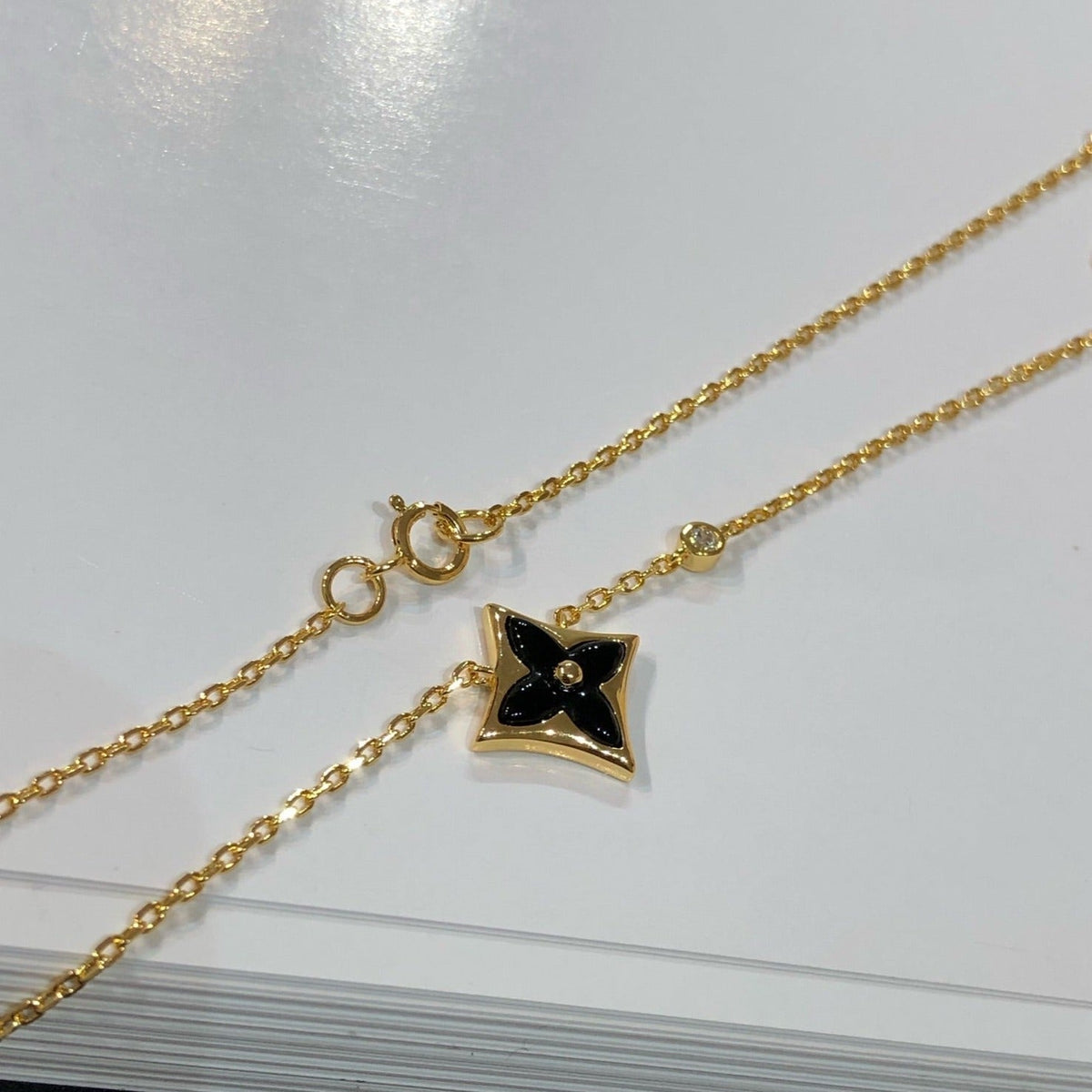 [Stellar Jewelry]STAR BLACK MOP NECKLACE