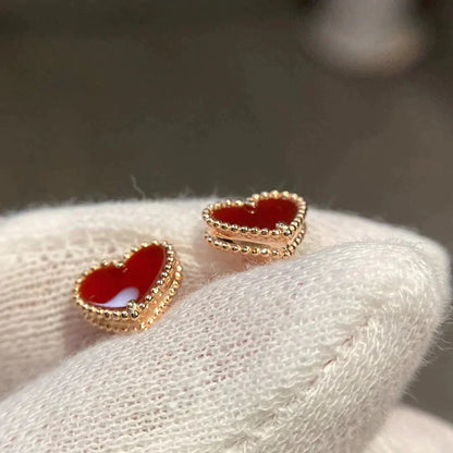 [Stellar Jewelry]HEART CARNELIAN STUD EARRINGS