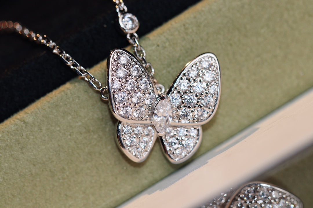 [Stellar Jewelry]BUTTERFLY DIAMOND NECKLACE