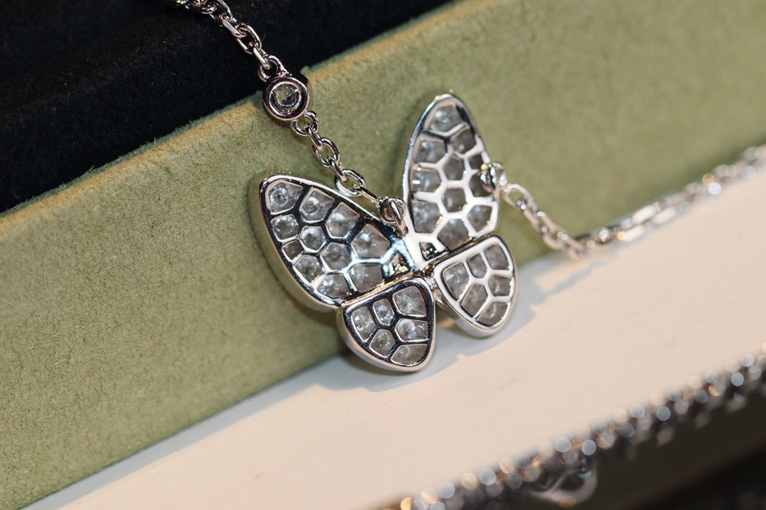 [Stellar Jewelry]BUTTERFLY DIAMOND NECKLACE