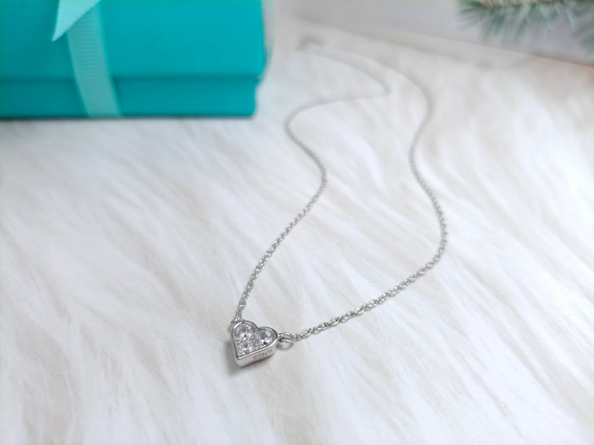 [Stellar jewels]HEART 3 DIAMONDS PEDANT NECKLACE