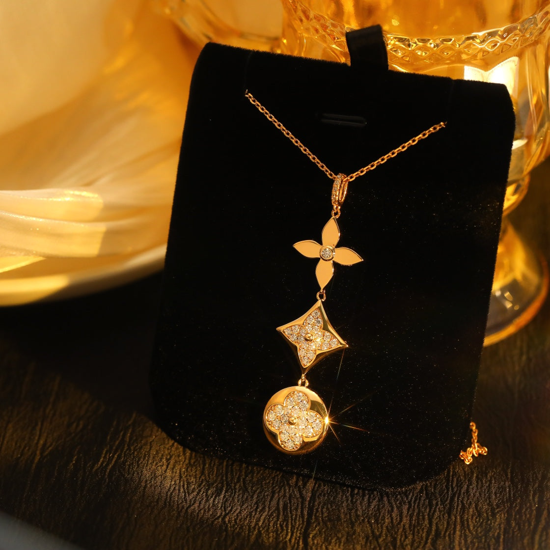 [Stellar Jewelry]STAR AND SUN DIAMOND PINK GOLD NECKLACE