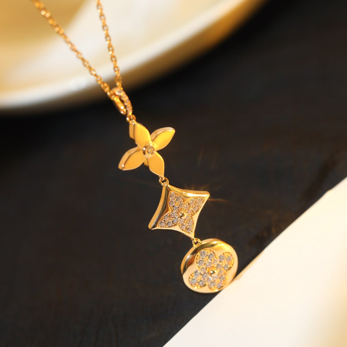 [Stellar Jewelry]STAR AND SUN DIAMOND PINK GOLD NECKLACE