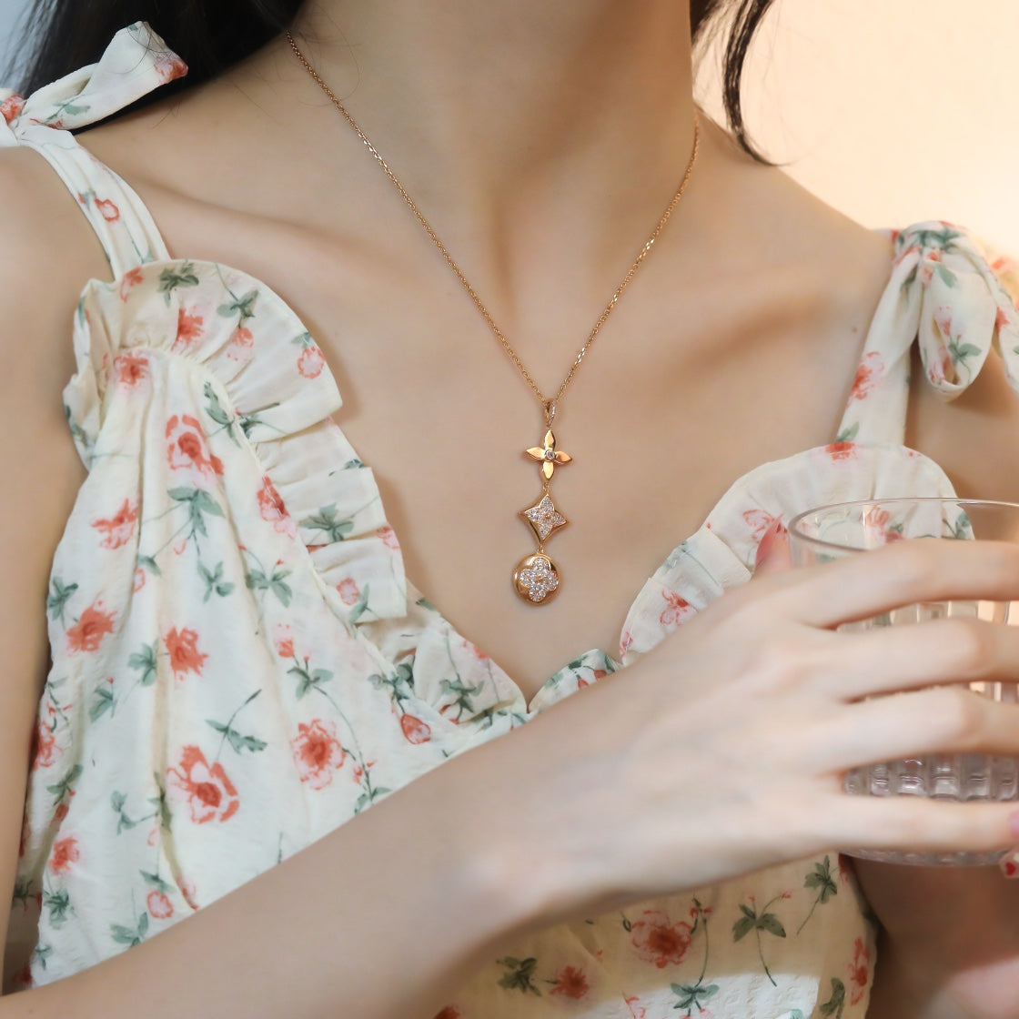 [Stellar Jewelry]STAR AND SUN DIAMOND PINK GOLD NECKLACE