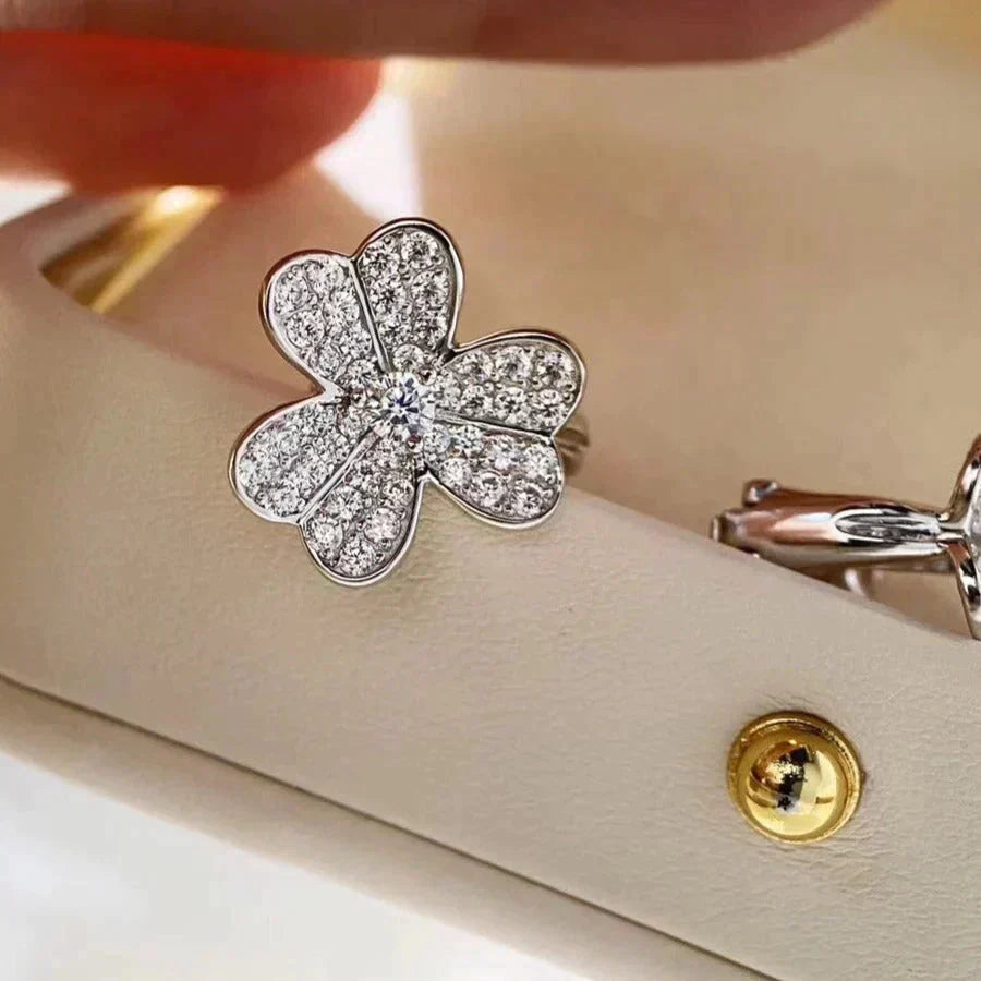 [Stellar Jewelry]CLOVER COMOS DIAMOND EARRINGS SILVER