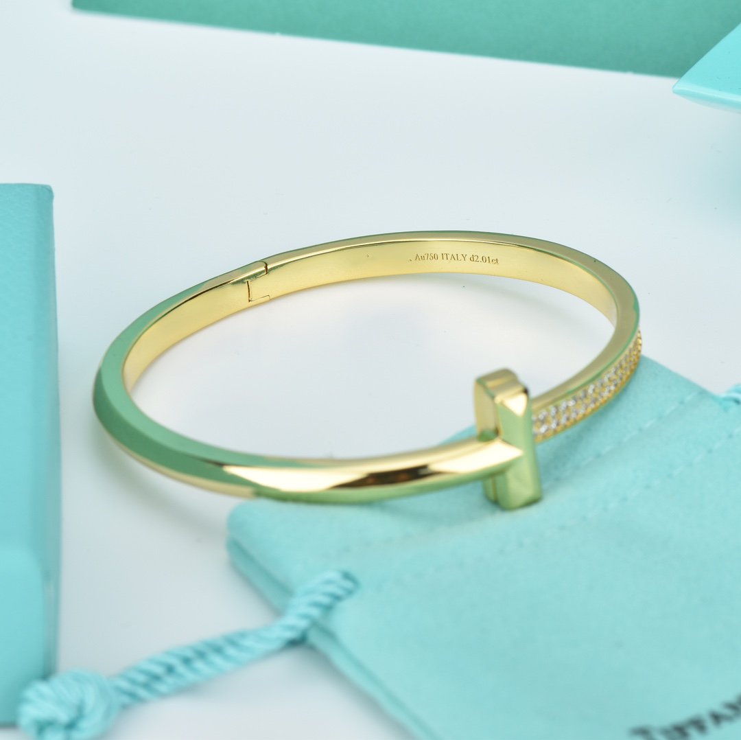 [Stellar jewels]WIDE DIAMONDS HINGED BANGLE
