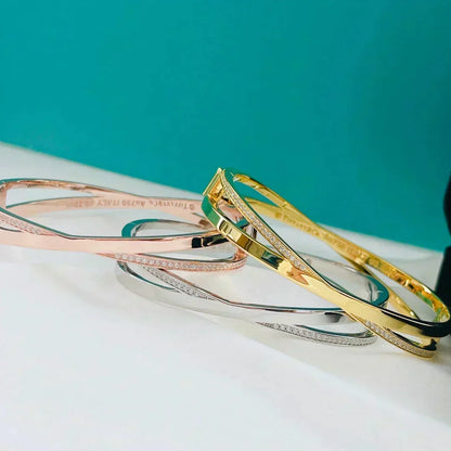 [Stellar jewels]NARROW HINGED BANGLEIN WITH DIAMONDS SMALL