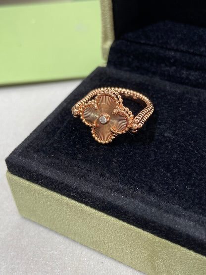 [Stellar Jewelry]CLOVER RIVERSIBLE ROSE GOLD RING