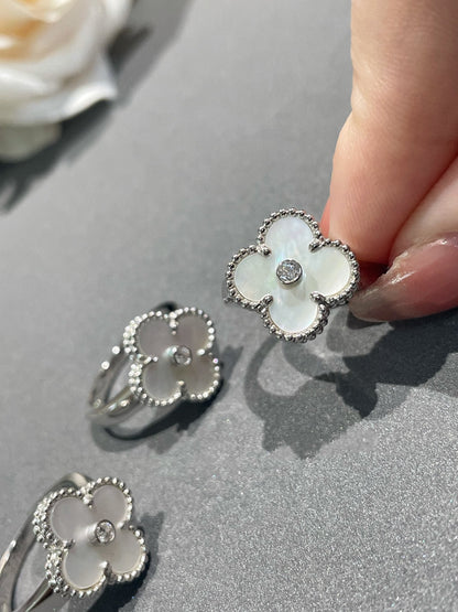 [Stellar Jewelry]CLOVER SILVER MOP DIAMOND RING