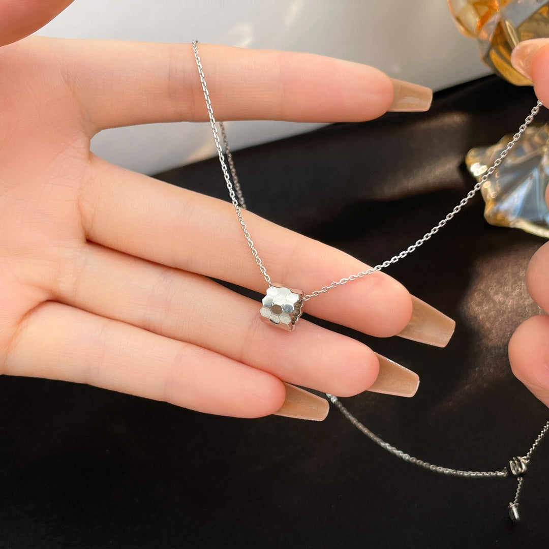 [Stellar Jewelry]BEE MINI NECKLACE