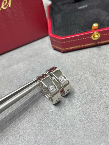 [Stellar Jewelry]LOVE 5.5MM 1 DIAMOND EARRINGS