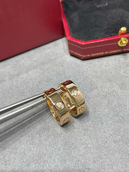 [Stellar Jewelry]LOVE 5.5MM 1 DIAMOND EARRINGS