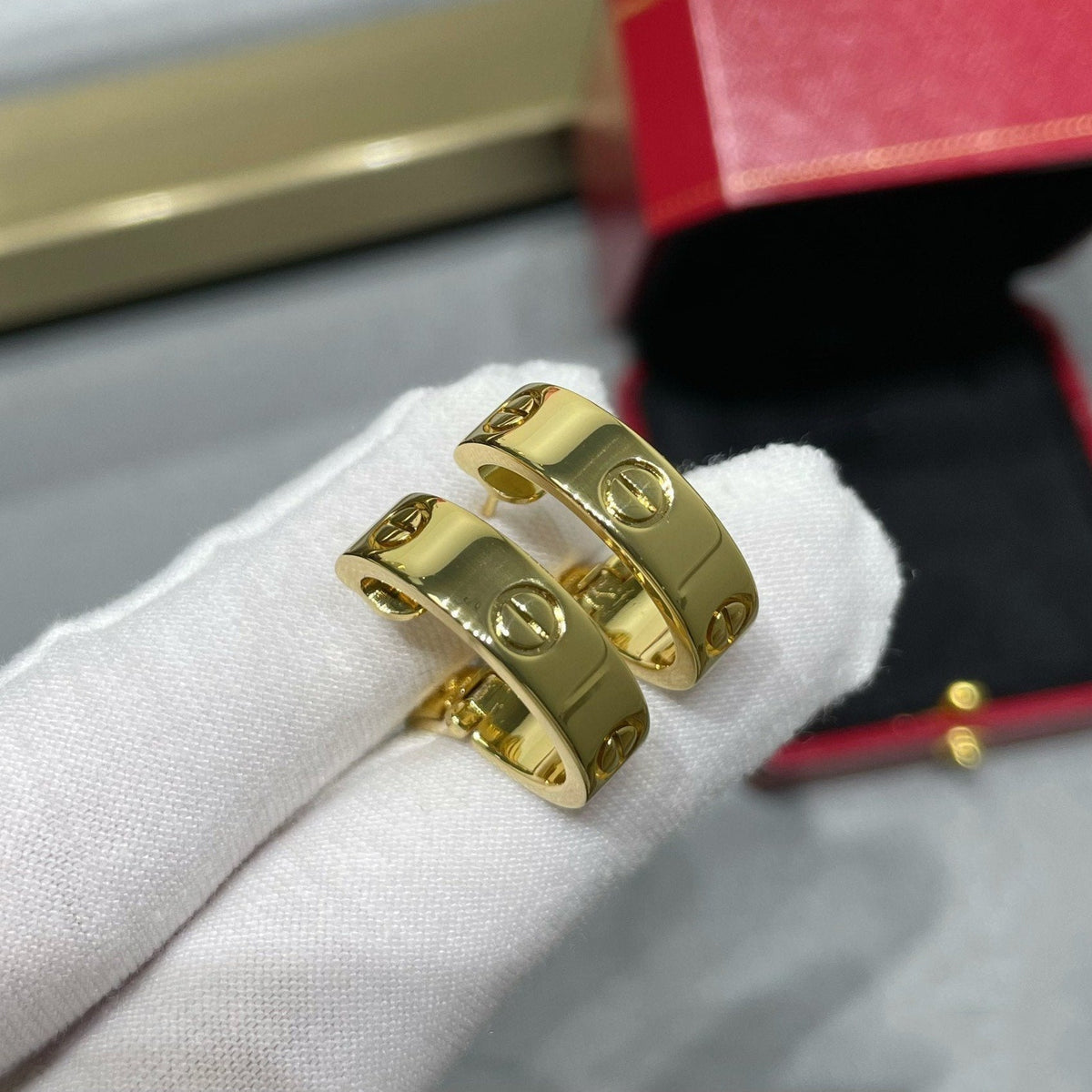 [Stellar Jewelry]LOVE 5.5MM EARRINGS