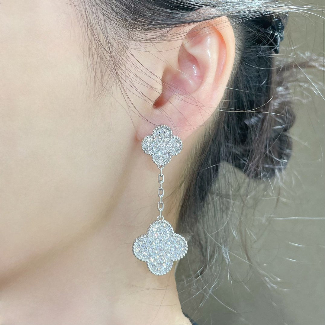 [Stellar Jewelry]CLOVER 2 MOTIFS DIAMOND PAVED SILVER EARRINGS
