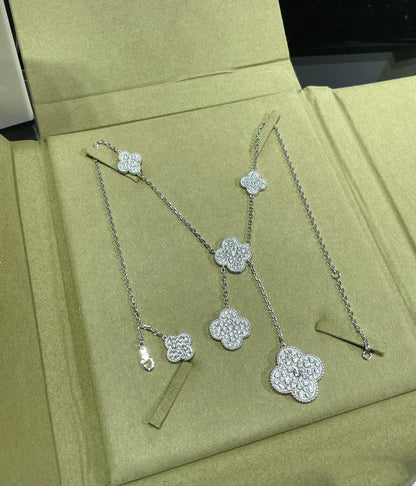 [Stellar Jewelry]CLOVER 6 MOTIF DIAMOND PAVED NECKLACE