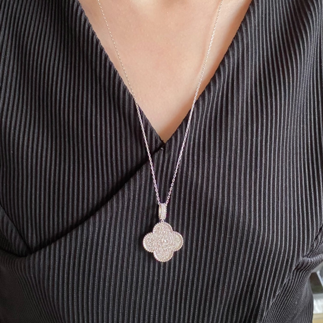 [Stellar Jewelry]CLOVER 25MM LARGE PEDANT DIAMOND PAVED LONG NECKLACE