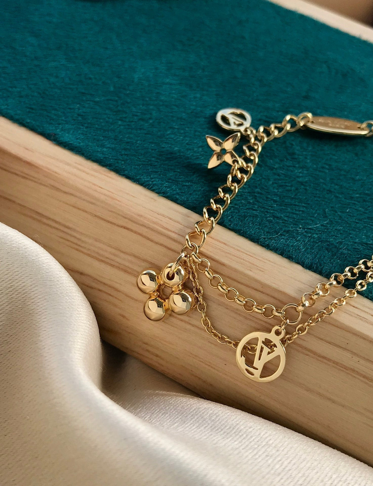 [Stellar Jewelry]BLOOMING PINK GOLD MOP BRACELET