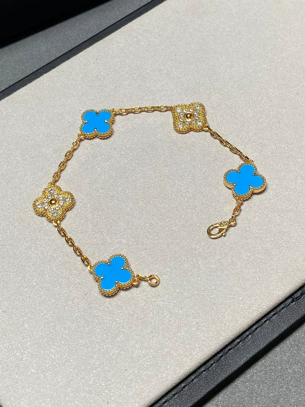 [Stellar Jewelry] CLOVER 5 MOTIF BLUE AGATE BRACELET COLLECTION
