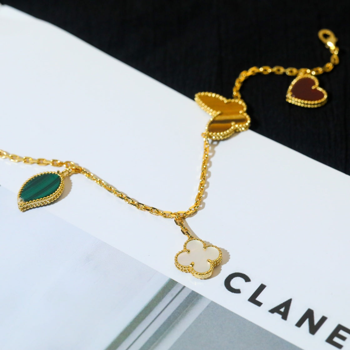 [Stellar Jewelry]LUCKY SPRING 5 MOTIF GOLD BRACELET
