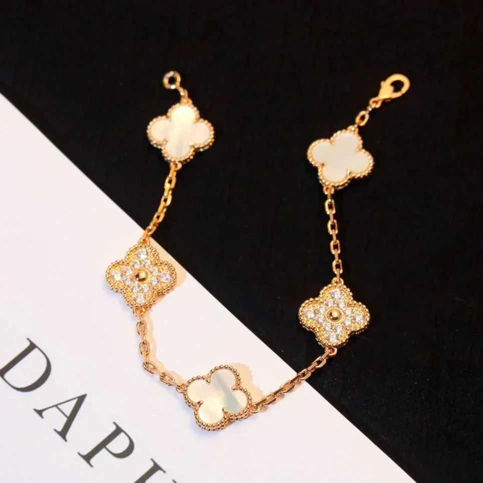 [Stellar Jewelry]CLOVER WHITE PEARL MOP 5 MOTIF BRACELET COLLECTION