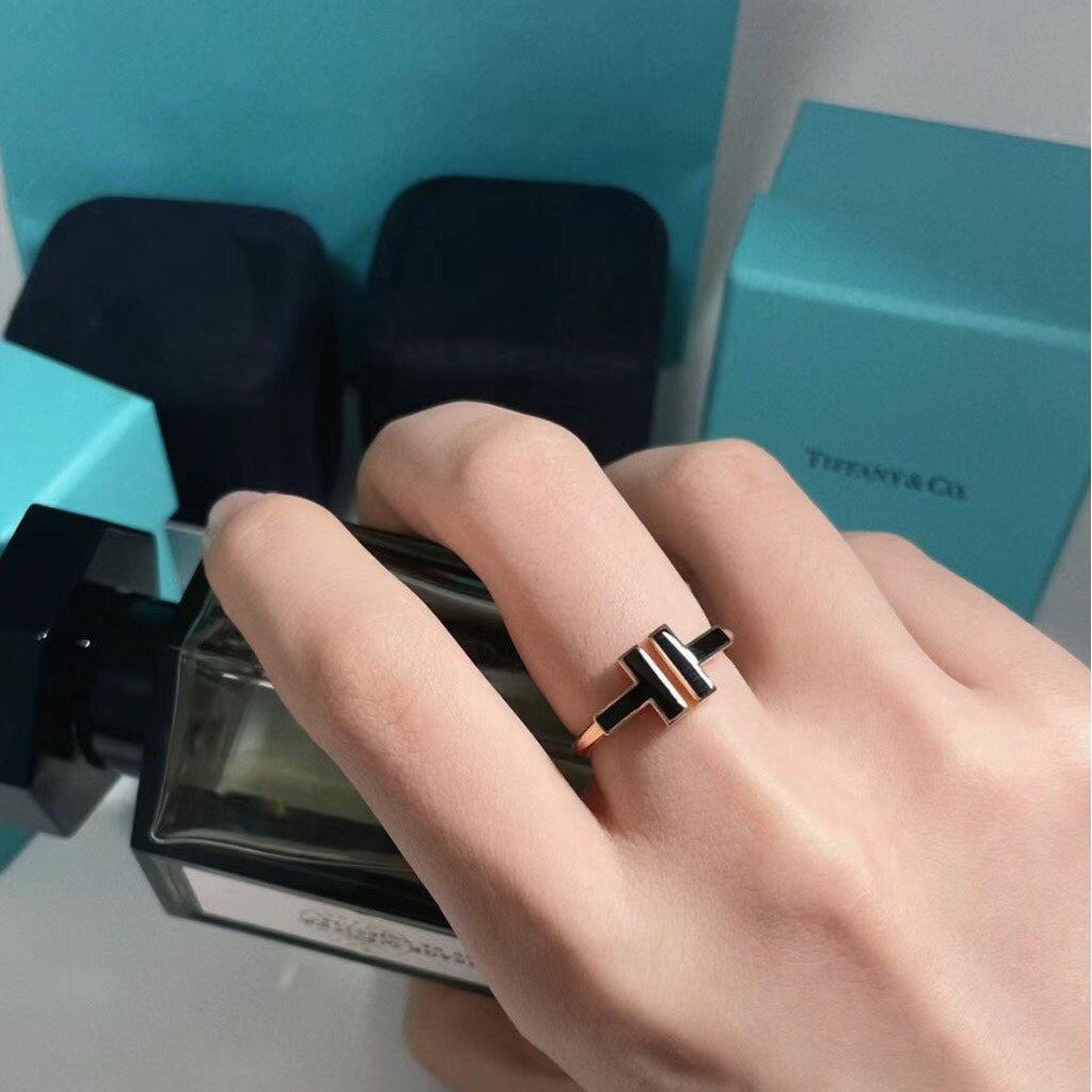 [Stellar jewels]T SMALL ONYX PINK GOLD RING