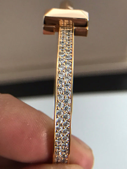 [Stellar jewels]T1 WIDE DIAMOND HINGED BANGLE PINK GOLD