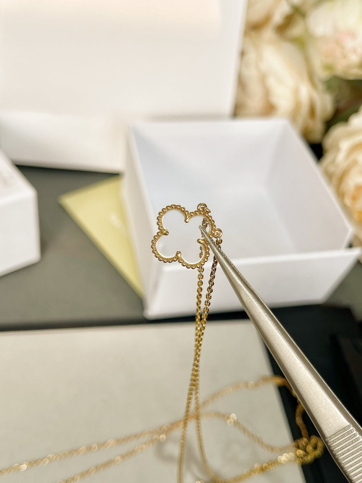 [Stellar Jewelry]CLOVER ROCK CRYSTAL ROSE GOLD NECKLACE