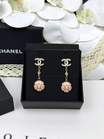 [Stellar Jewelry]26C Pink Camellia Enamel Pendant with Double C Earrings