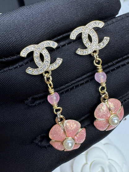 [Stellar Jewelry]26C Pink Camellia Enamel Pendant with Double C Earrings