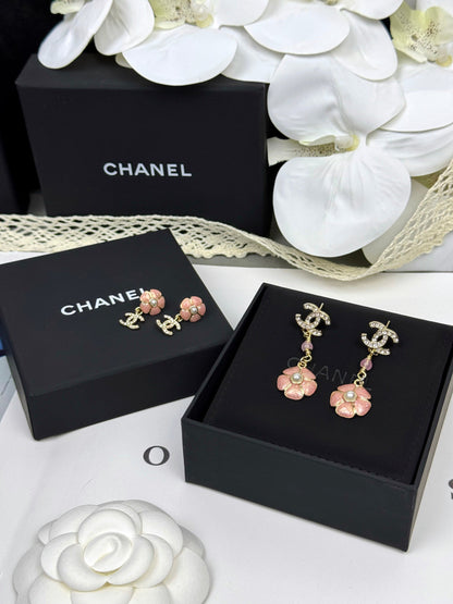 [Stellar Jewelry]26C Pink Camellia Enamel Pendant with Double C Earrings