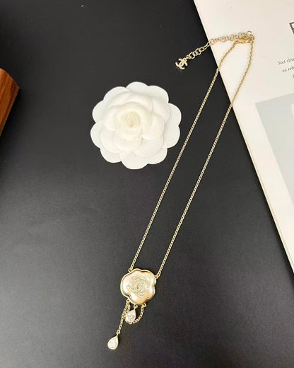 [Stellar Jewelry]Cloud Pearl Mother-of-Pearl Diamond Chain Pendant Necklace