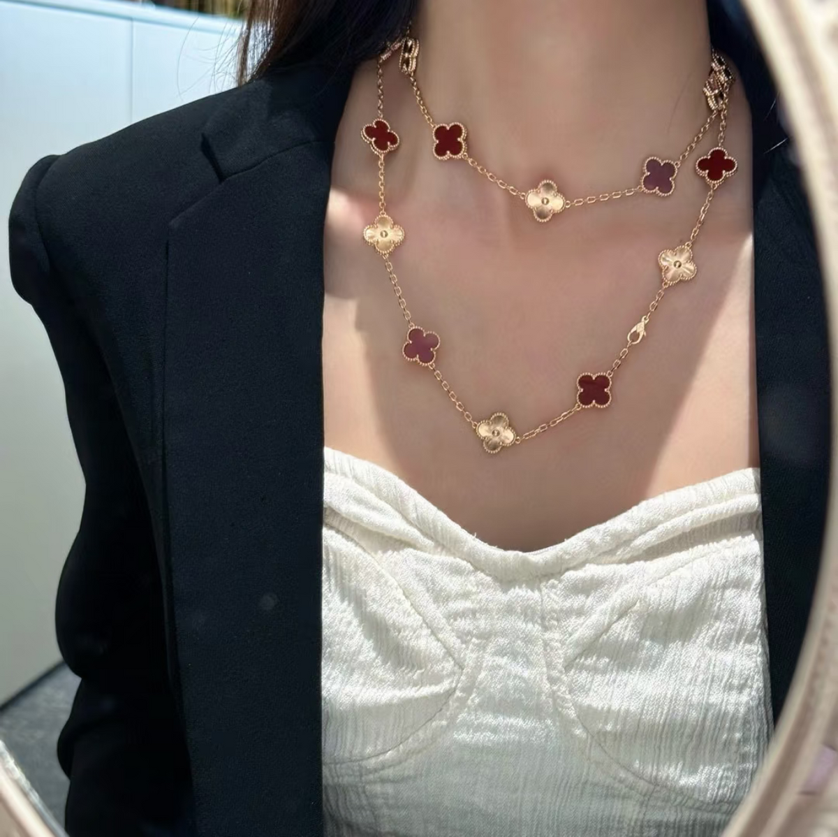 [Stellar Jewelry]CLOVER 20 MOTIFS LASER CARNELIAN NECKLACE