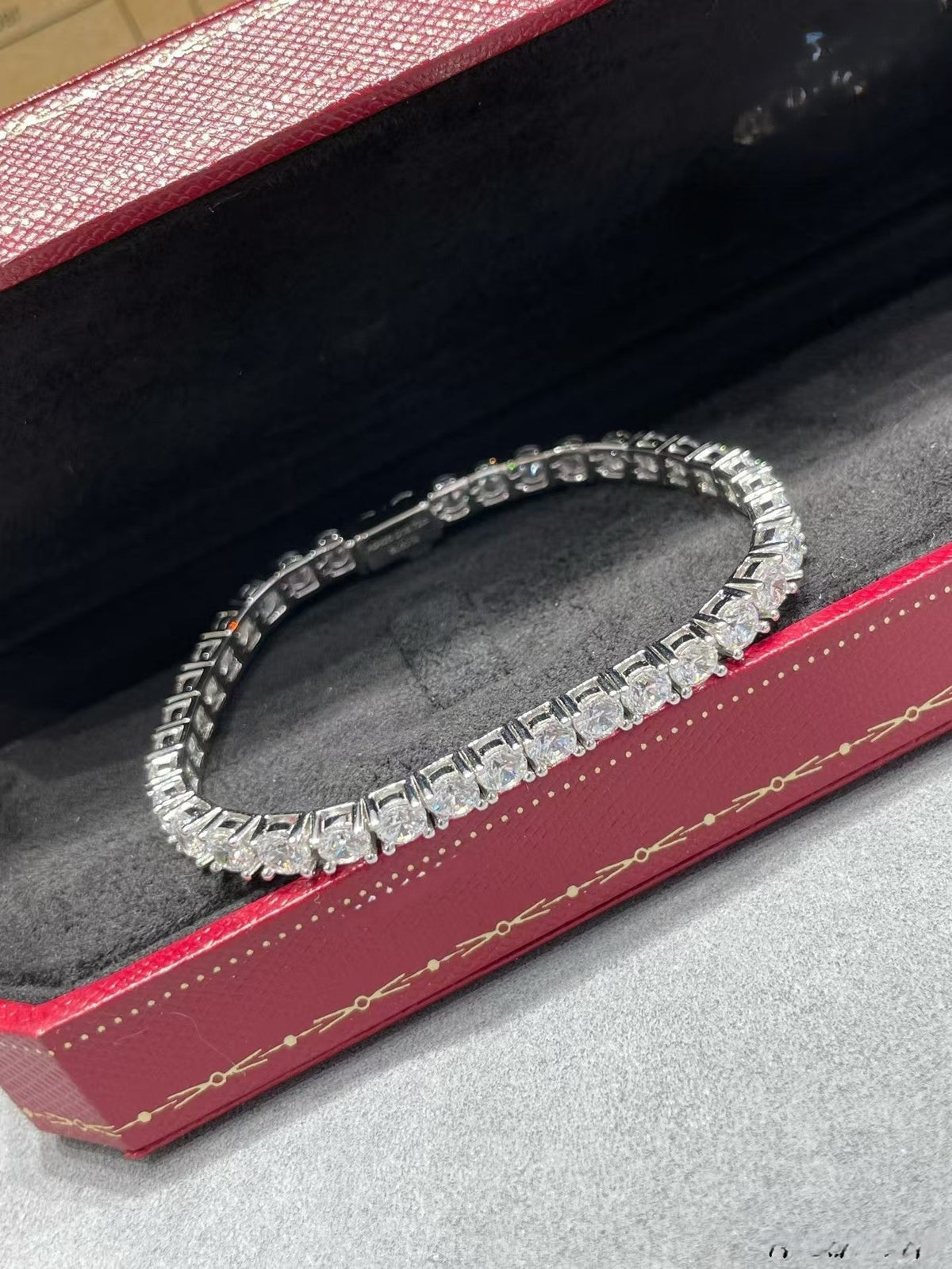 [Stellar Jewelry]TENNIS BRACELET WITH FULL DIAMOND SETTING