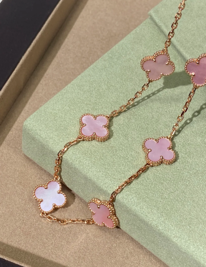 [Stellar Jewelry Jewellery] Pink Necklace with Ten Clover Designs