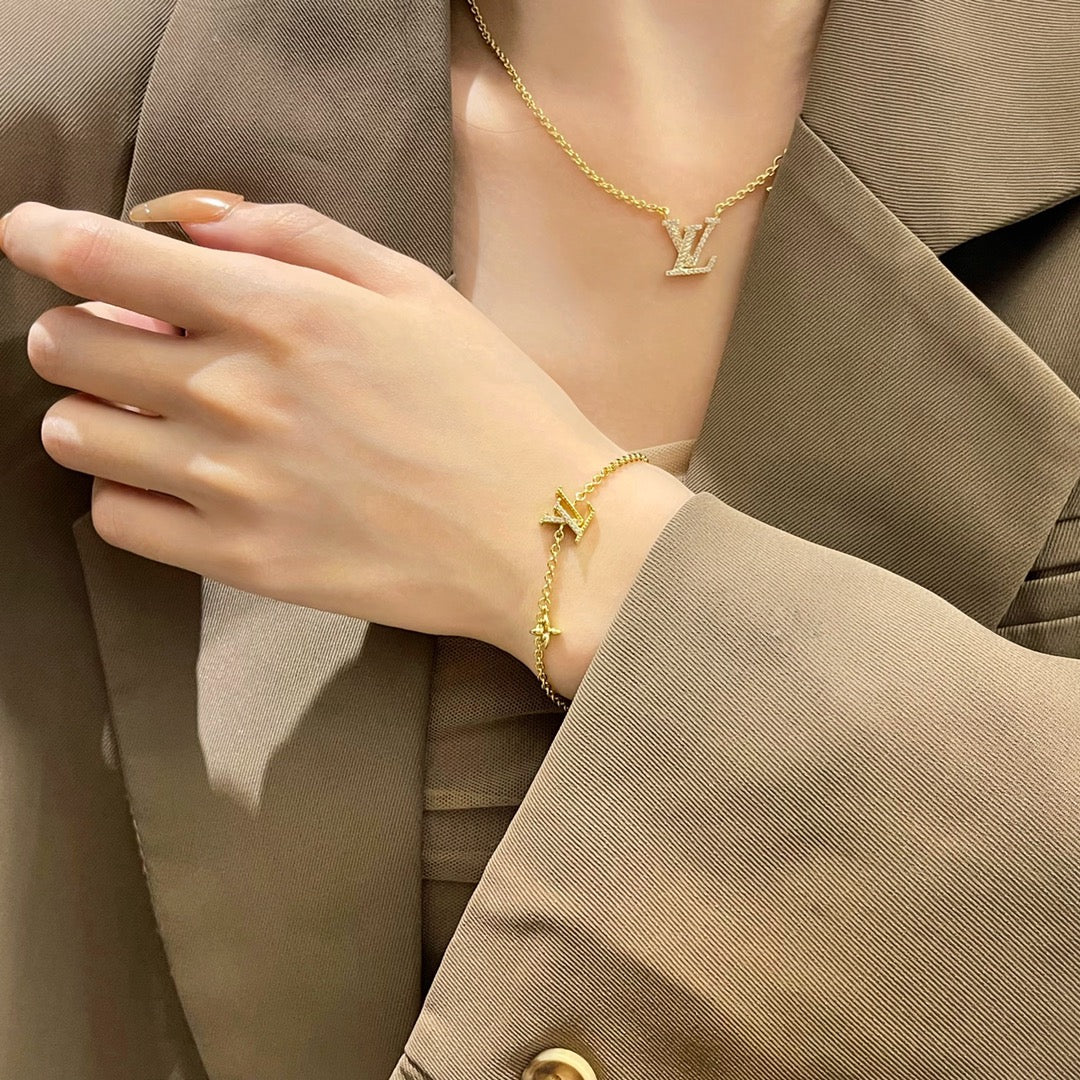 [Stellar Jewelry]LOGO STAR MOTIF GOLD BRACELET