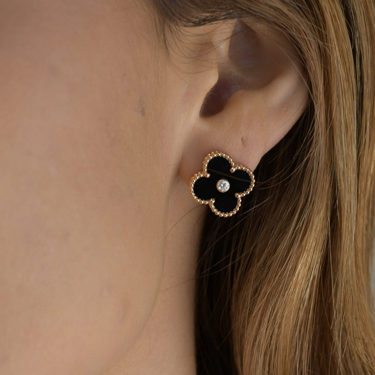 [Stellar Jewelry]CLOVER MEDIUM 1 MOTIFS ONYX DIAMOND EARRINGS