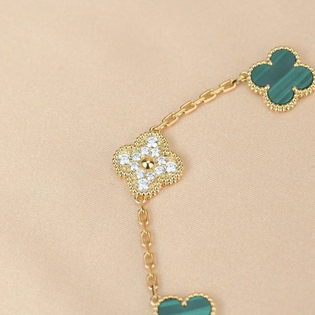 [Stellar Jewelry] CLOVER 5 MOTIF MALACHITE BRACELET COLLECTION