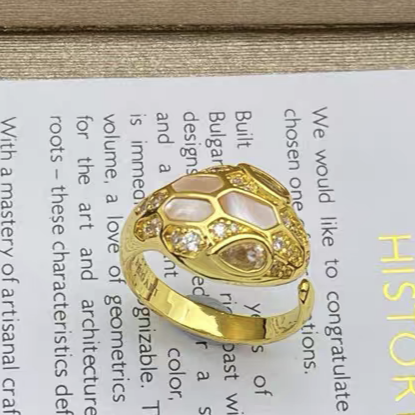 [Stellar Jewelry]BRAND NEW ASSORTED SNAKE HEAD MOTHER OF PEARL RINGS