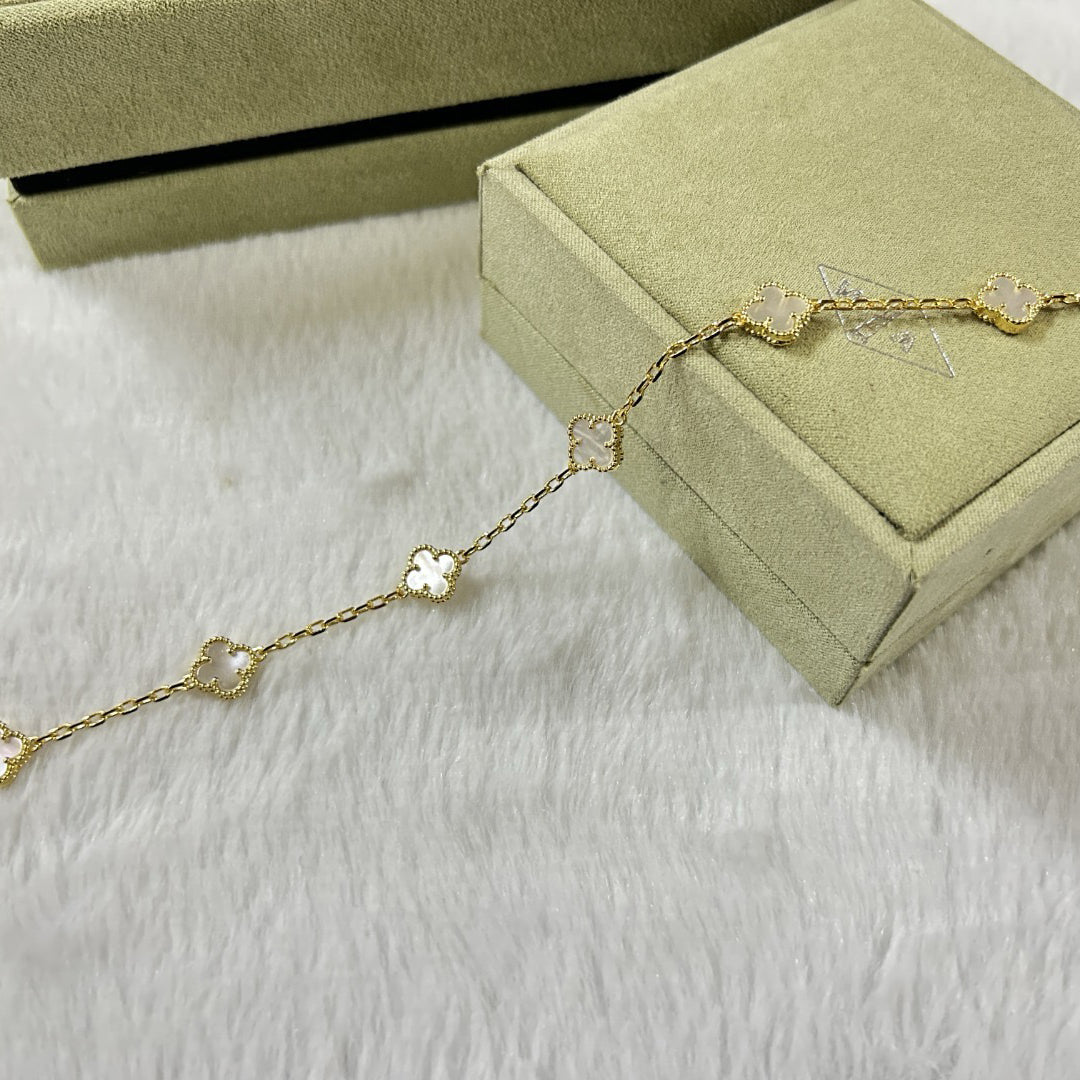 [Stellar Jewelry]CLOVER 6 MOTIF WHITE MOP BRACELET