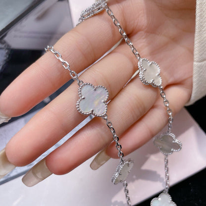 [Stellar Jewelry]CLOVER 10 MOTIFS WHITE MOTHER OF PEARL NECKLACE