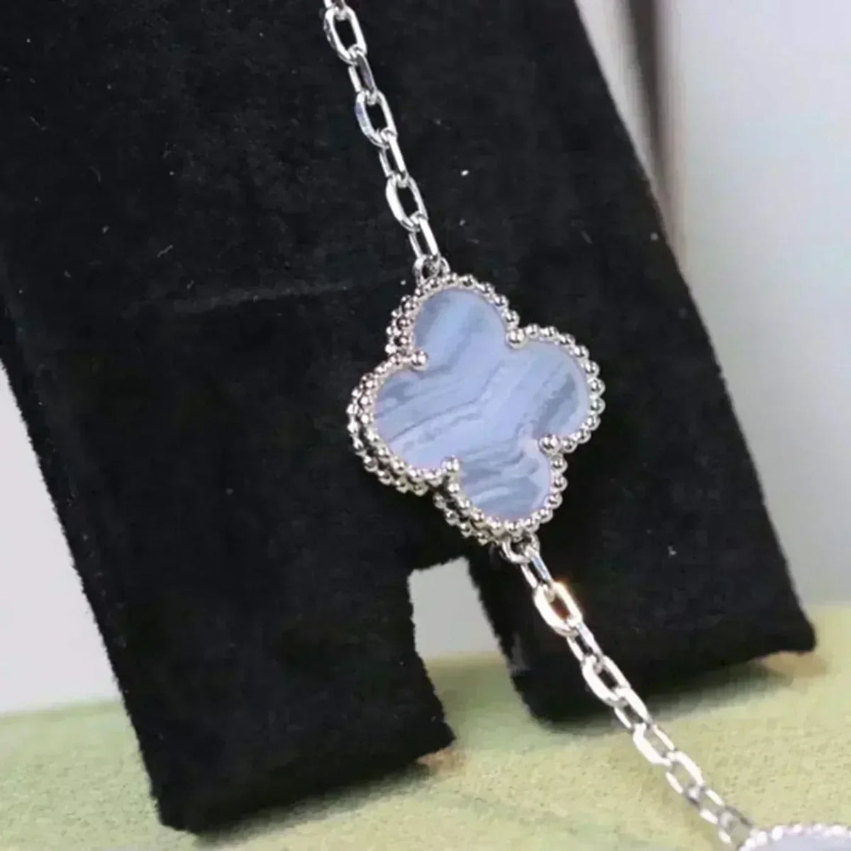 [Stellar Jewelry] CLOVER 5 MOTIF PURPLE CHALCEDONY BRACELET COLLECTION