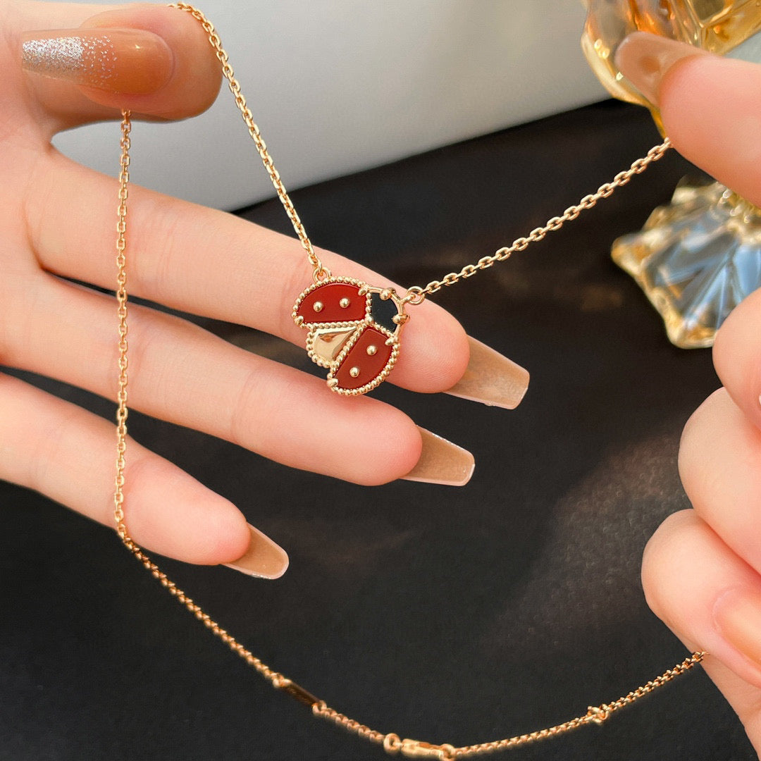 [Stellar Jewelry]LUCKY  CARNELIANS LADYBUG NECKLACE