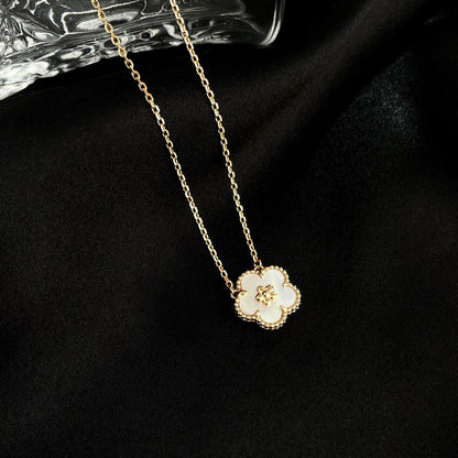 [Stellar Jewelry]LUCKY  WHITE MOP  PLUM BLOSSOM NECKLACE